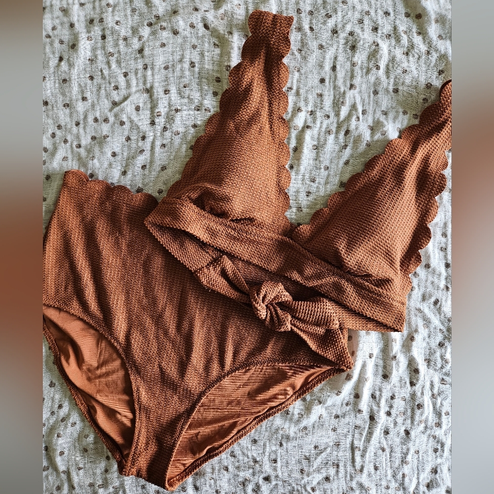aerie Orange Scalloped Triangle Bikini Set (Top Small, Bottom Medium)